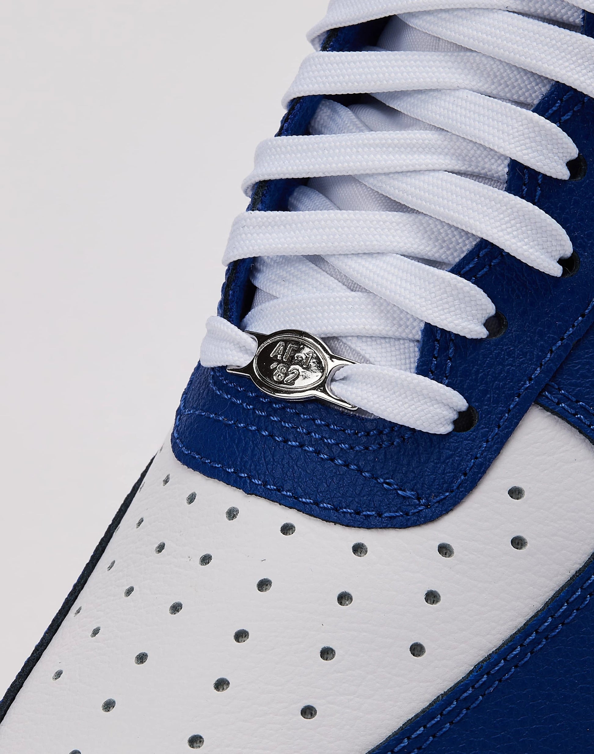 Nike Air Force 1 Low '07 LV8 Sport — view 5 of 6