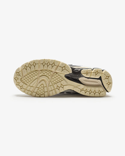 New Balance 1906R - White/ Black — view 5 of 5