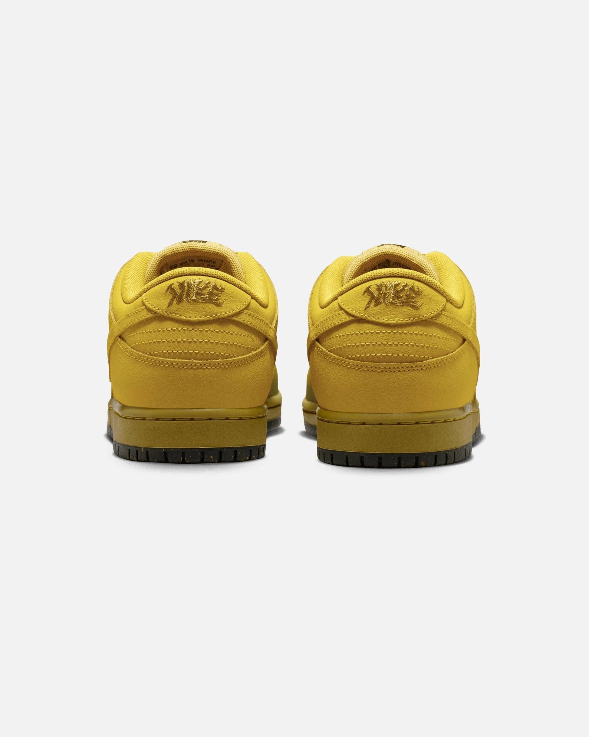 Nike SB Dunk Low Pro - Saffron Quartz — view 3 of 6