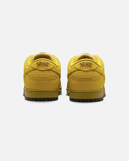 Nike SB Dunk Low Pro - Saffron Quartz — view 3 of 6