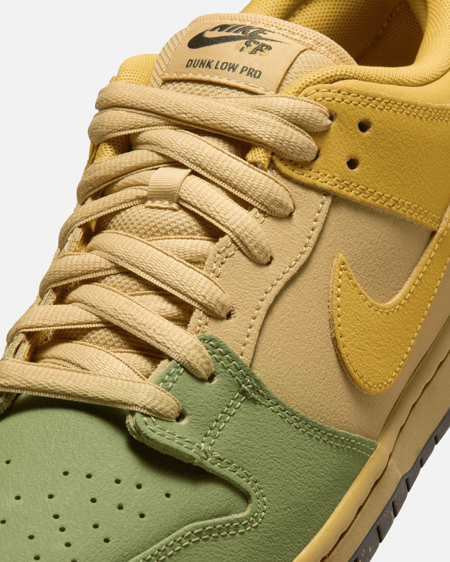 Nike SB Dunk Low Pro - Saffron Quartz — view 6 of 6