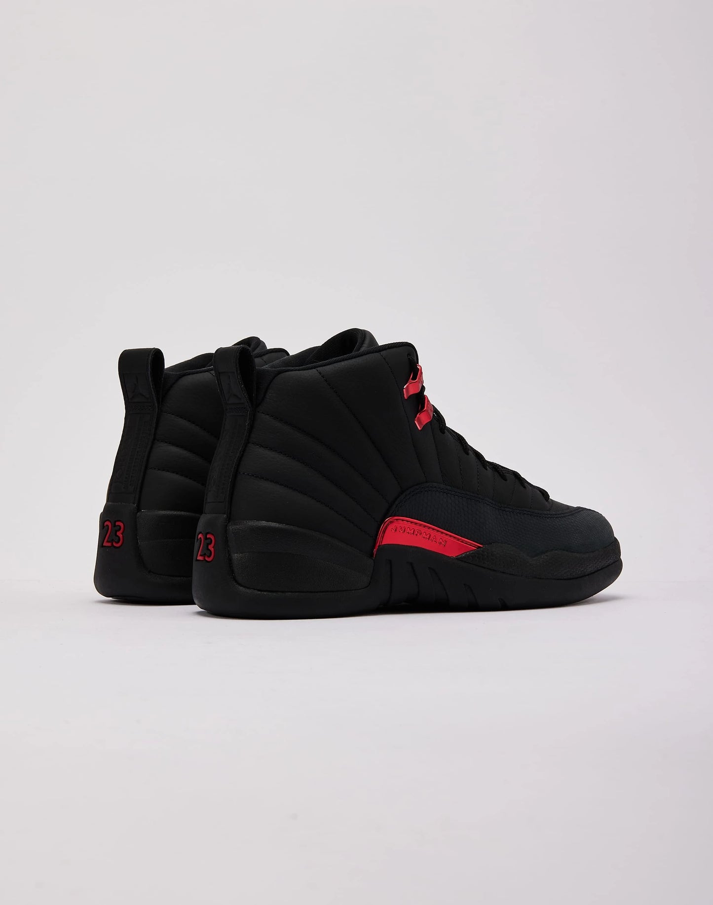 Jordan Air Jordan 12 Retro 'Bloodline' — view 3 of 6