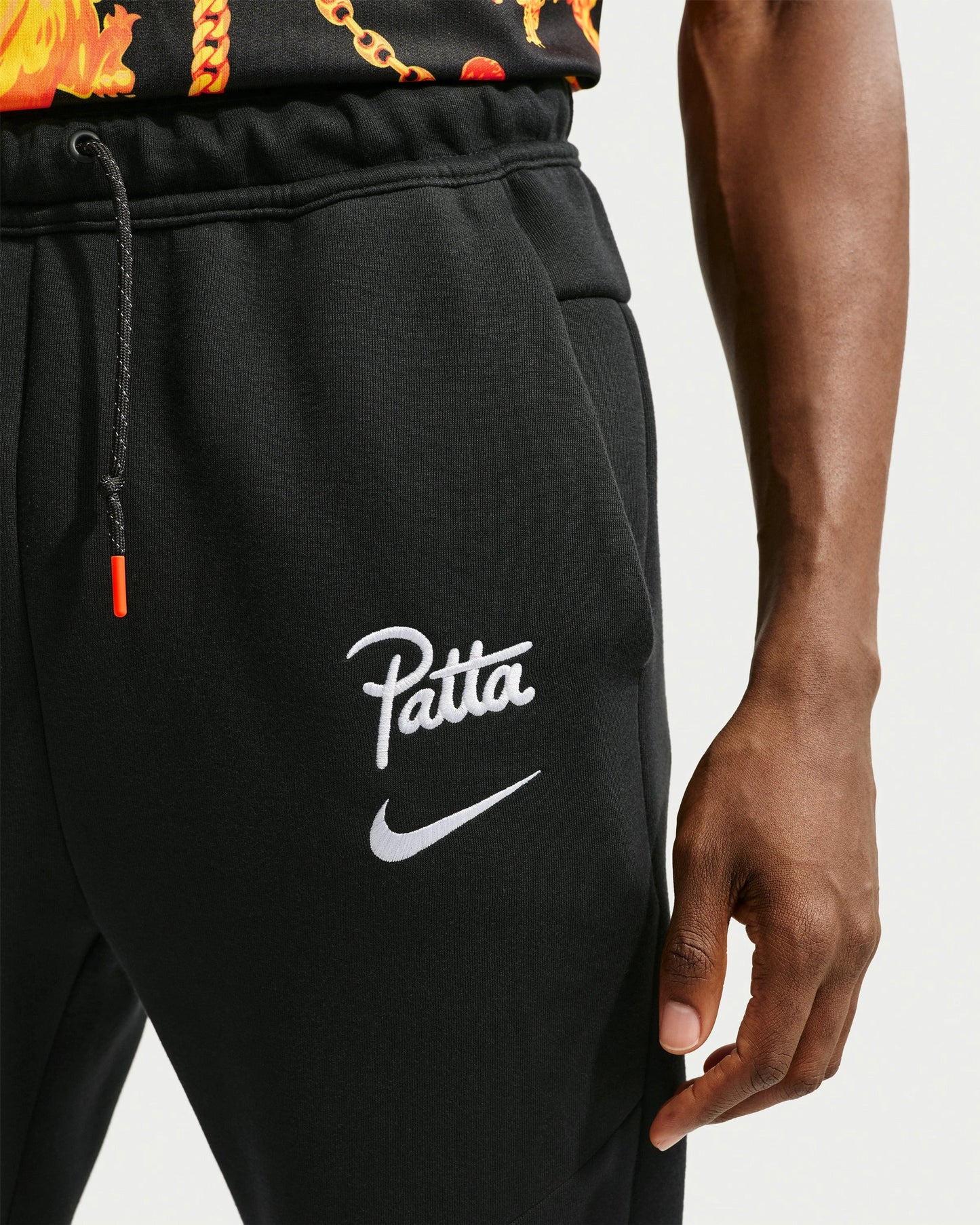 Nike x Patta NL Tech Jogger - Black/ White — view 5 of 6