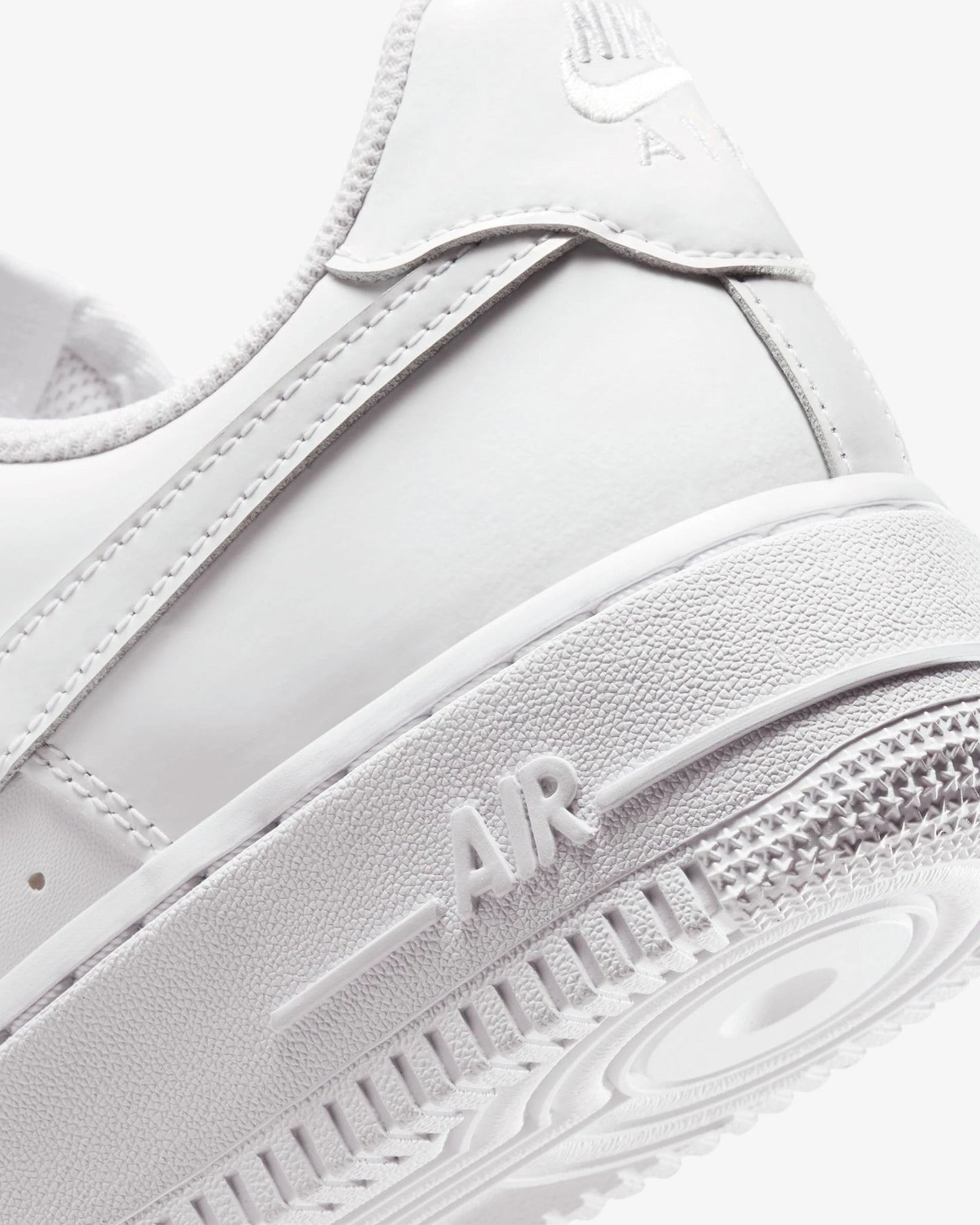 Nike WMNS Air Force 1 '07 - White — view 6 of 6