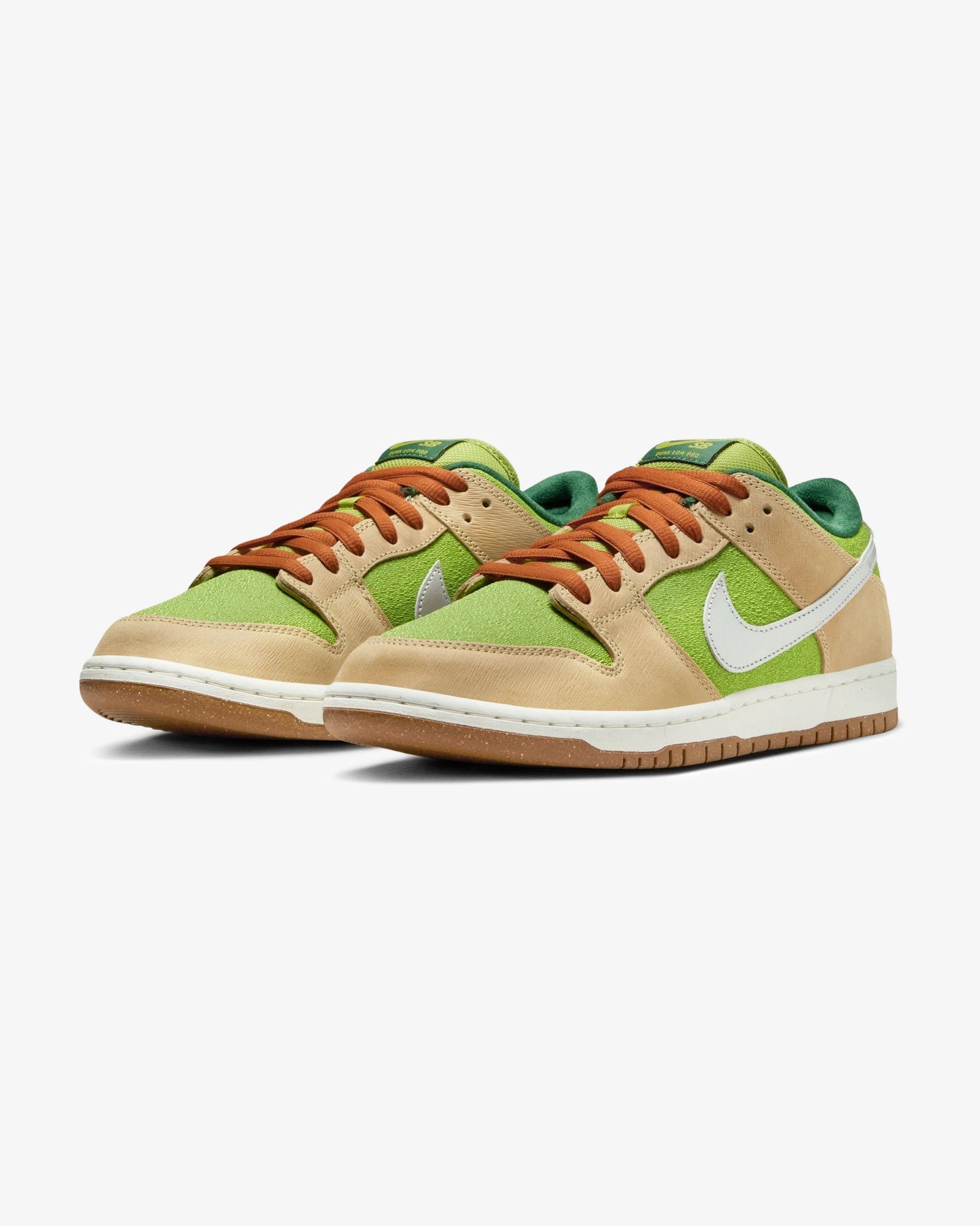 Nike SB Dunk Low Pro - Sesame/ Metallicsilver/ Pear — view 1 of 5