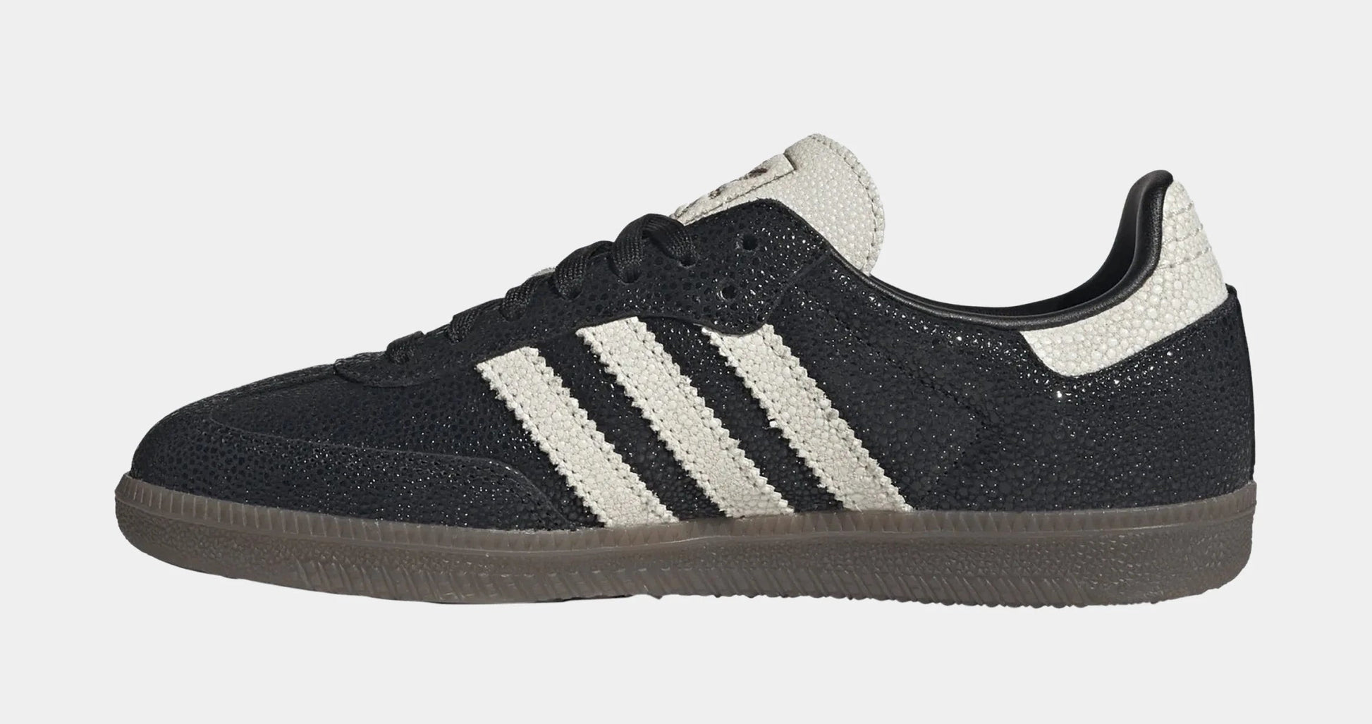 Samba OG Stingray in Core Black / Cloud White / Gum 5 — view 3 of 5