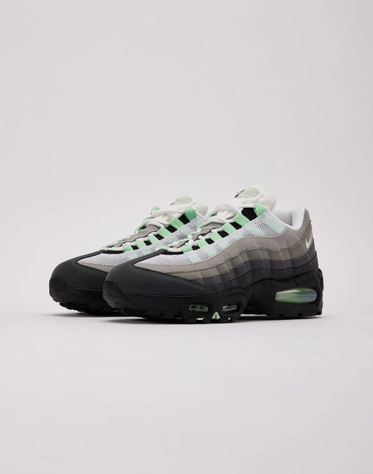Nike Air Max 95 Big Bubble 'Fresh Mint' — view 2 of 6