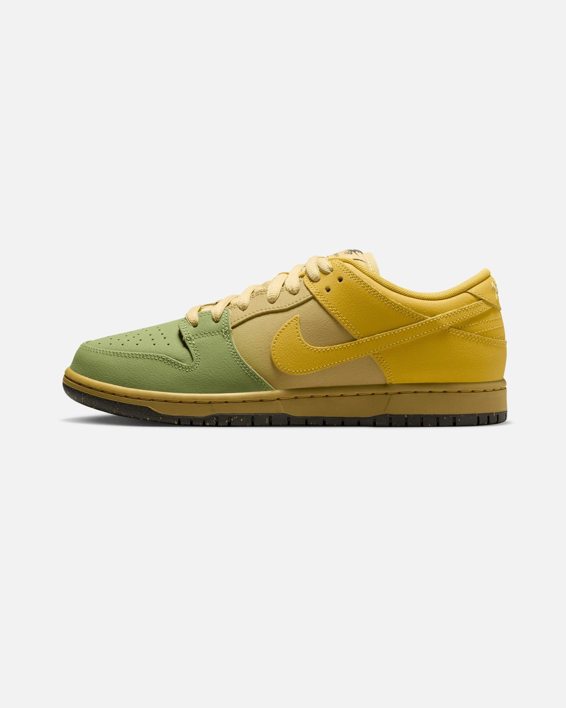 Nike SB Dunk Low Pro - Saffron Quartz — view 2 of 6
