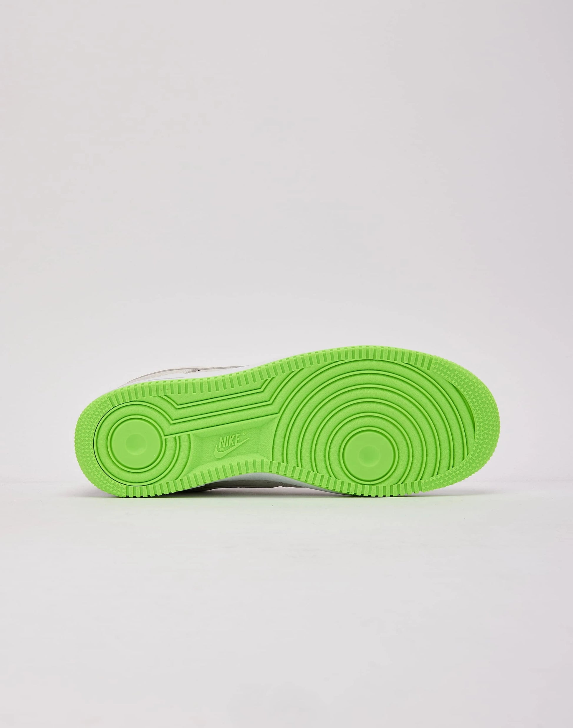 Nike Kobe Bryant Air Force 1 Low 'Electric Green' — view 4 of 6