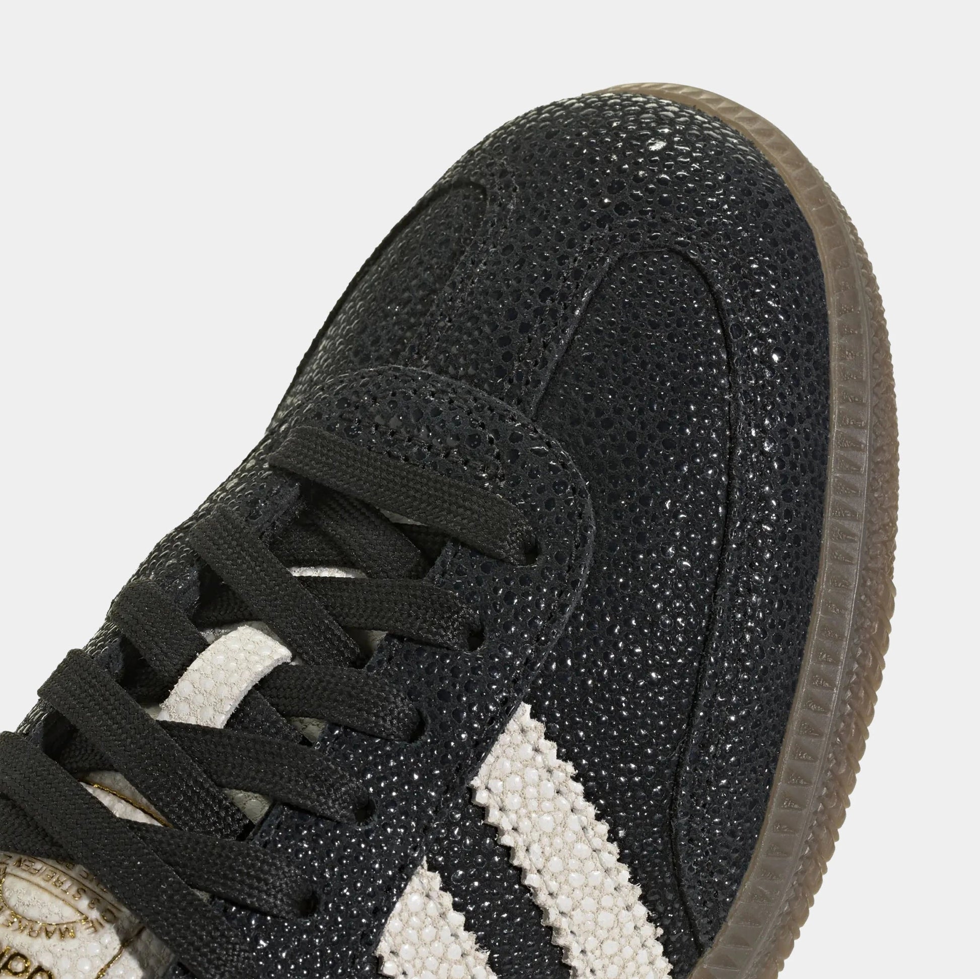Samba OG Stingray in Core Black / Cloud White / Gum 5 — view 4 of 5
